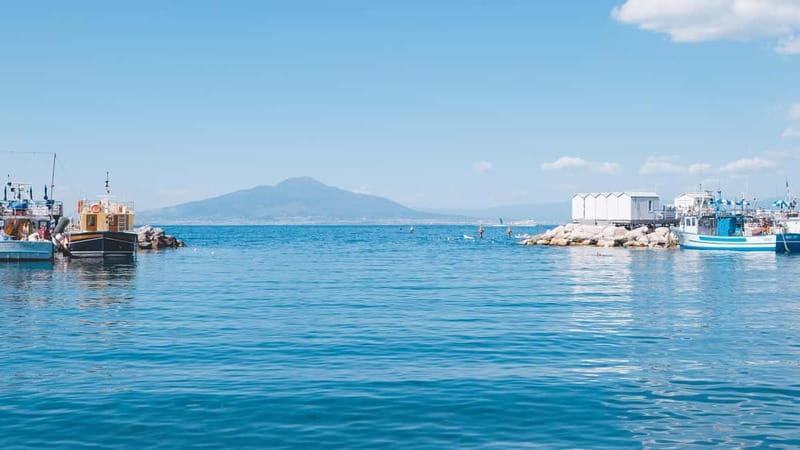 Stand Up Paddle rental in Sorrento from Marina Grande - A Detailed Look at the SUP Experience in Sorrento