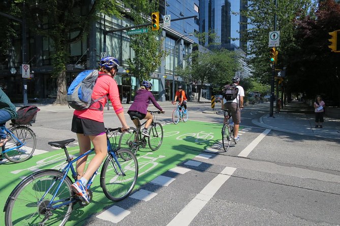 Stanley Park & Downtown - Vancouver Bike Tours - Guide Experience
