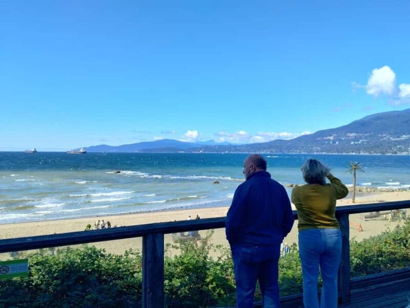 Stanley Park Tour by Car:Small Group Value,See More,Pay Less - What Makes This Tour Stand Out?
