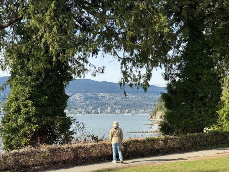 Stanley Park Tour by Car:Small Group Value,See More,Pay Less - The Experience: What Travelers Say