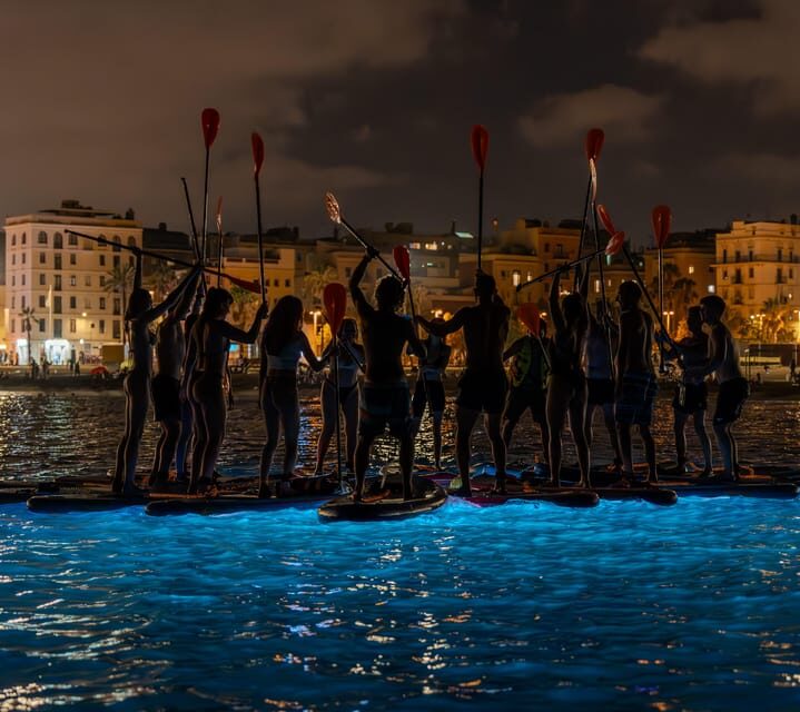 Starlight Paddlesurf during the night in Barcelona - Key Points