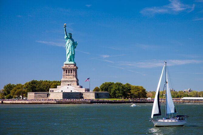 Statue of Liberty and Ellis Island Small Group Tour - Detailed Review of the Tour Experience