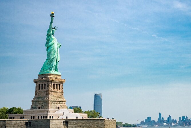 Statue of Liberty Cruise: 75 Min Sightseeing Tour With Live Guide - Sum Up