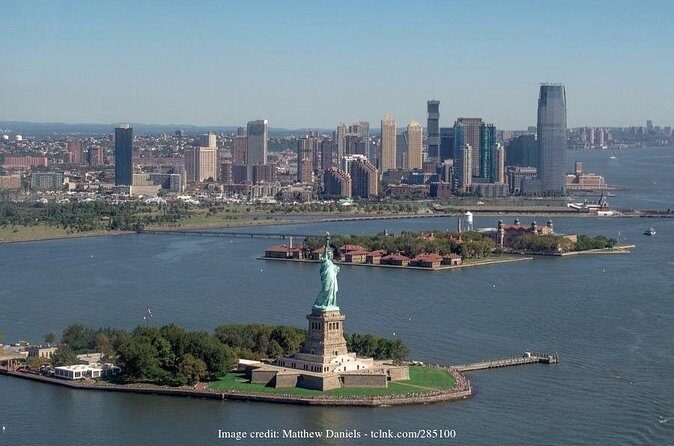 Statue of Liberty & Ellis Island: Private Half-Day Guided Tour - FAQ