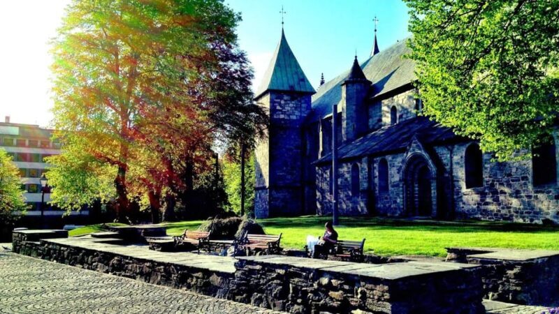 Stavanger: City Highlights Bus and Walking Tour - The Experience: What Travelers Can Expect