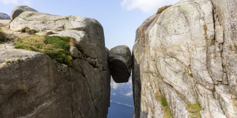 Stavanger: Kjerag Guided Tour & Lysebotn Fjord Ferry Tour - Key Points