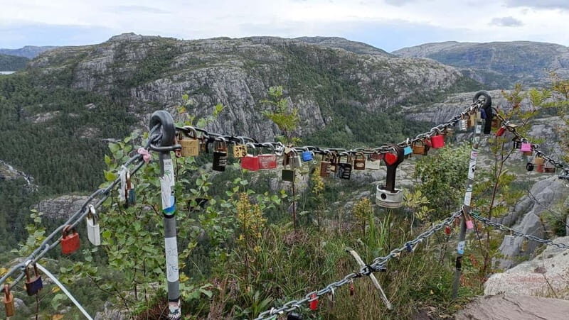 Stavanger: Prekestolen Tour with Guide and Pickup - What’s Included and What’s Not
