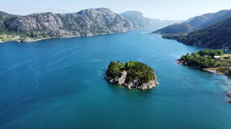Stavanger: Prekestolen Tour with Guide and Pickup - The Sum Up: Is This Tour Right for You?