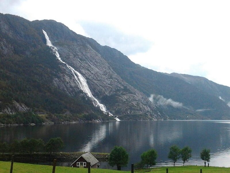 Stavanger: Trip to the Langfoss and Latefoss waterfalls - An In-Depth Look at the Tour Experience