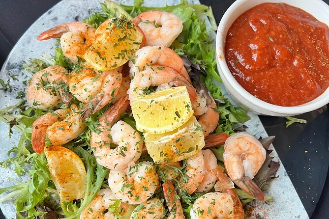 Steamboat Natchez VIP Jazz Dinner Cruise With Private Tour and Open Bar Option - Boarding and Reception