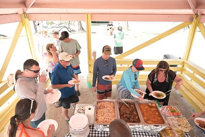 Stingray City and Snorkel Tour With Lunch - Key Points