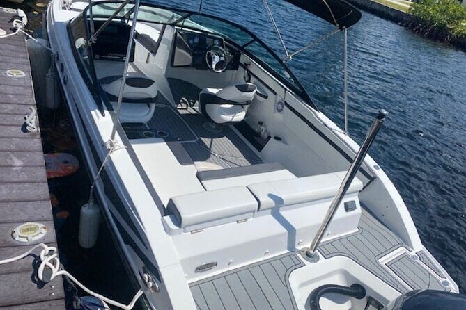 Stingray City, Star fish Point and Snorkeling Private Boat Tour - Key Points