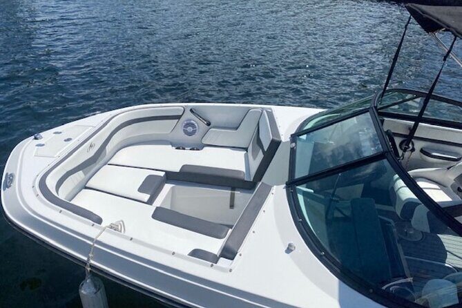 Stingray City, Star fish Point and Snorkeling Private Boat Tour - An Inside Look at the Tour Experience