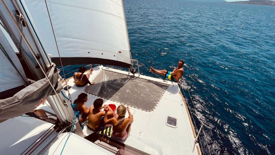 Stintino: Half-Day Catamaran Tour to La Pelosa With Aperitif - Key Points