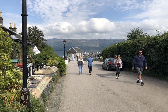 Stirling Castle and Loch Lomond Full-Day Private Tour in a Premium Minivan - Additional Customizations