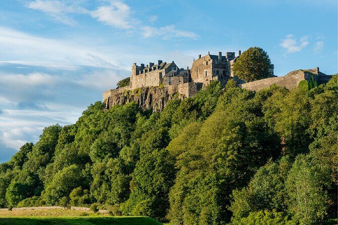 Stirling Castle, Kelpies and Loch Lomond from Edinburgh - Deep Dive into the Highlights