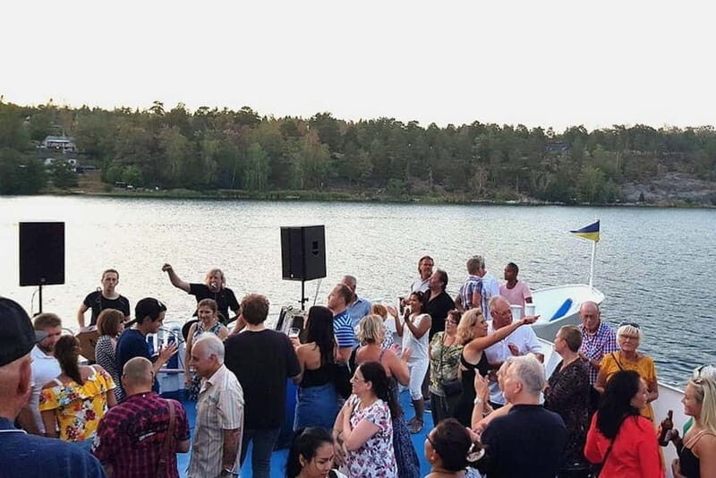 Stockholm: All-You-Can-Eat Shrimp/Tacos Cruise & Live Music - Key Points