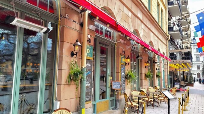 Stockholm: City Centre and Trendy District Self-guided Walk - Tips for an Enjoyable Walk