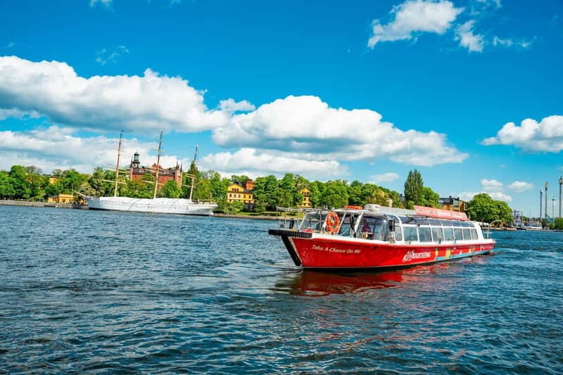 Stockholm: City Cruise with Fresh Pizza - Key Points