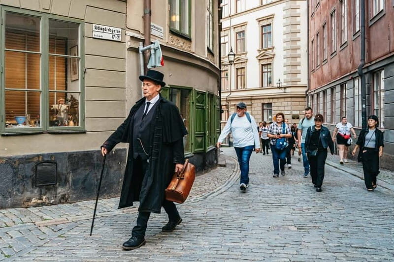 Stockholm: Ghost Walk and Historical Tour - The Guides: The Heart of the Experience