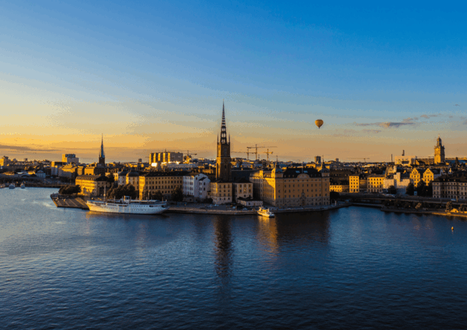 Stockholm: Motorboat Charter Tour With Captain - Optional Lunch and Refreshments