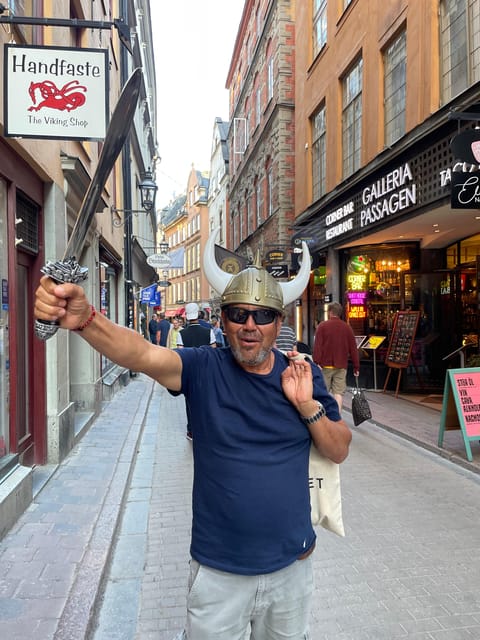 Stockholm: Old Town Guided Walking Tour (English / Deutsch) - Exploring Stockholm’s Gamla Stan: A Guided Walking Tour Review