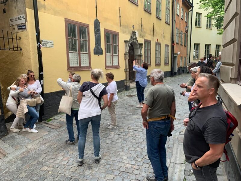 Stockholm: Old Town Guided Walking Tour (English / Deutsch) - Practical Details and Tips