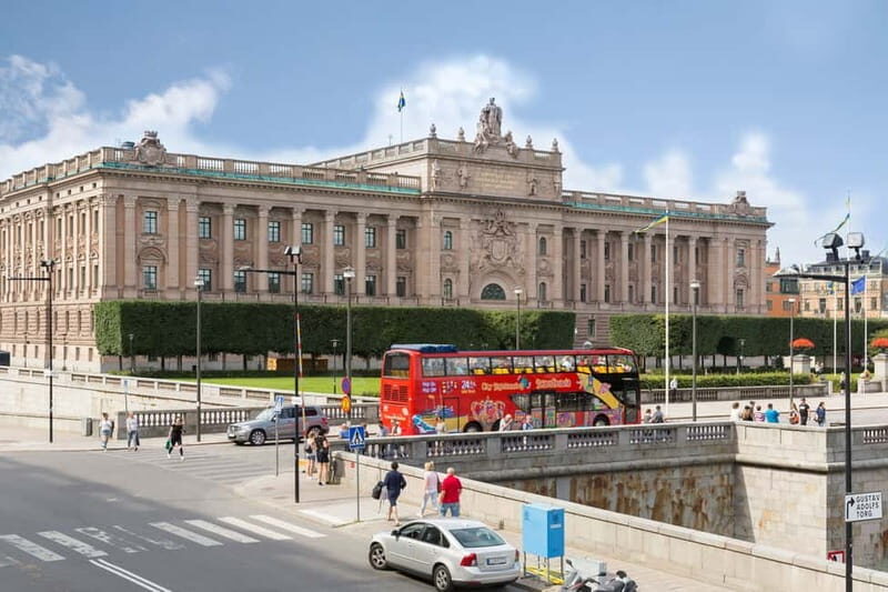 Stockholm: Old Town Walking Tour and Hop-on Hop-off Bus Tour - Key Points