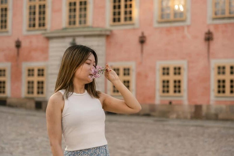 Stockholm: Private photoshoot in iconic spots - Exploring the Experience: What to Expect