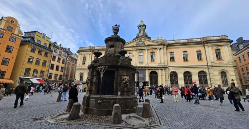 Stockholm: Secrets of Gamla Stan Guided Tour w/ Fika Option - What to Expect from the Tour