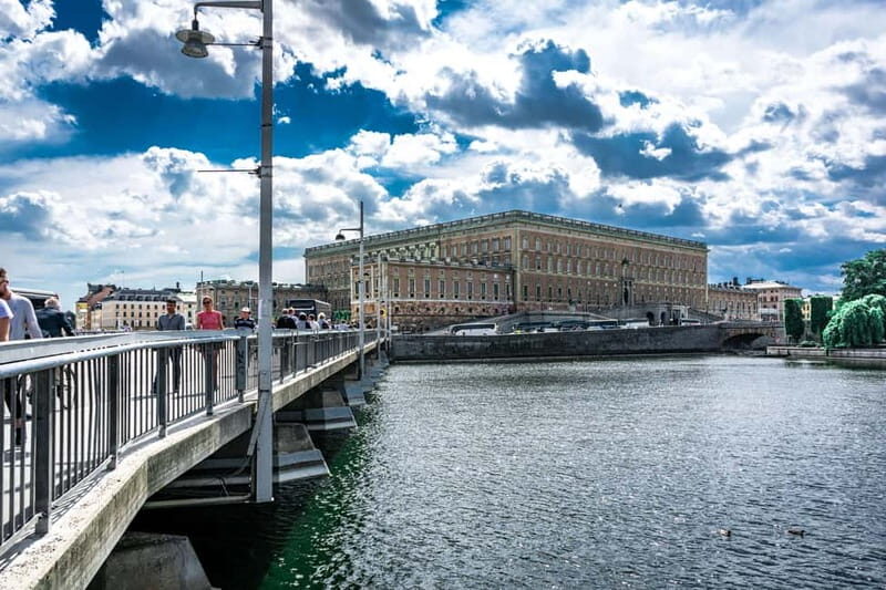 Stockholm Syndrome: 3-Hour Private Walking Tour - Practical Tips for Participants