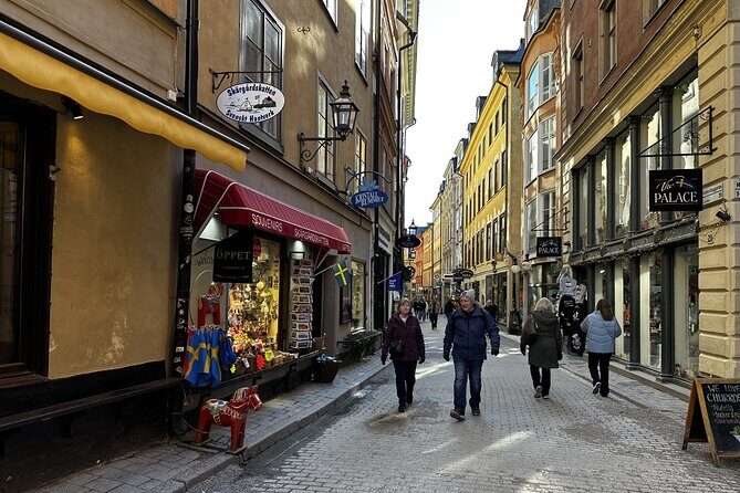 Stockholm Walking Food Tour With Small Group - The Experience of a Small Group