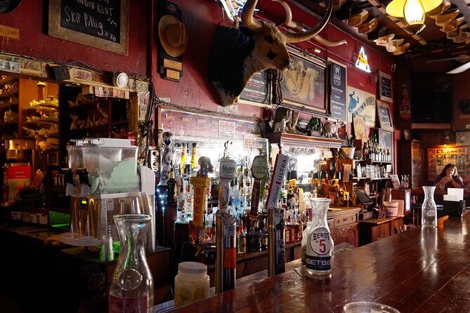 Stockyards Jingle & Mingle Holiday Saloon Crawl in Fort Worth - Discovering the Historic District