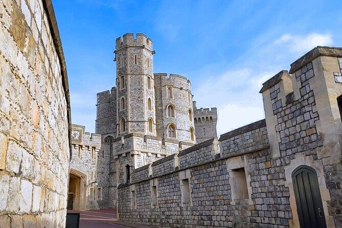 Stonehenge and Windsor Castle Tour from London With Entry Tickets - Key Points