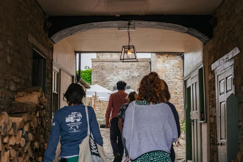 Stonehenge & More: Secret England Tour for 2-8 guests - Exploring Stonehenge in an Intimate Setting  