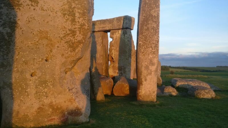 Stonehenge: Shared Half-Day Tour from Bath for 2-8 Guests - Arriving at Stonehenge: Guided Tour