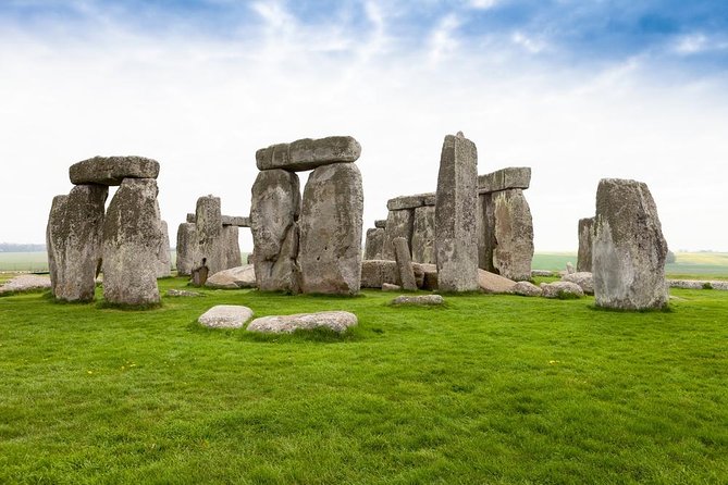 Stonehenge, Windsor Castle and Bath With Pub Lunch in Lacock - Highlights and Inclusions