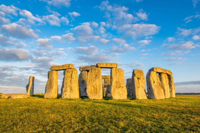 Stonehenge Windsor Castle: Private Tour - Encounter Iconic Landmarks Together