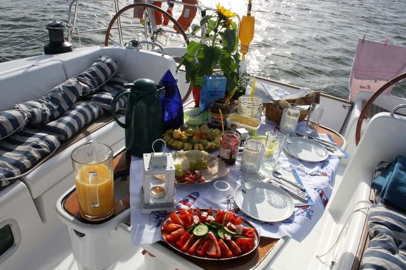 Stralsund: Hiddensee Sailboat Trip with Snacks and Drinks - Practical Tips for Your Trip