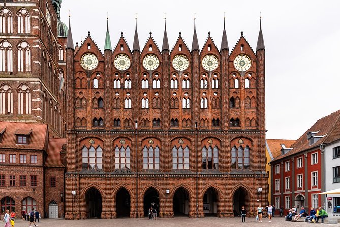 Stralsund Night Watchman Old Town Highlights Tour - Positive Guest Reviews