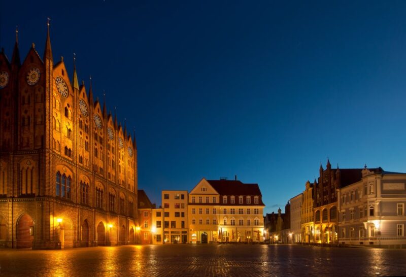 Stralsund: Old Town Evening Tour With a Night Watchman - Guided Walking Tour