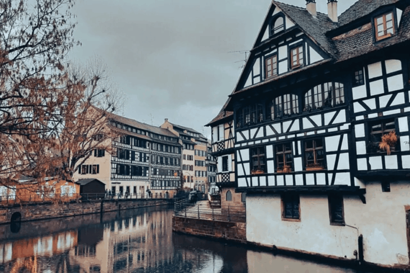 Strasbourg: Christmas Market and City 3 Hour Walking Tour - Itinerary Highlights
