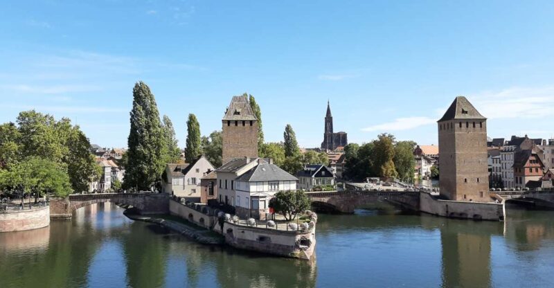 Strasbourg: Guided Walking Tour With Some Testing Sweet - Itinerary Highlights