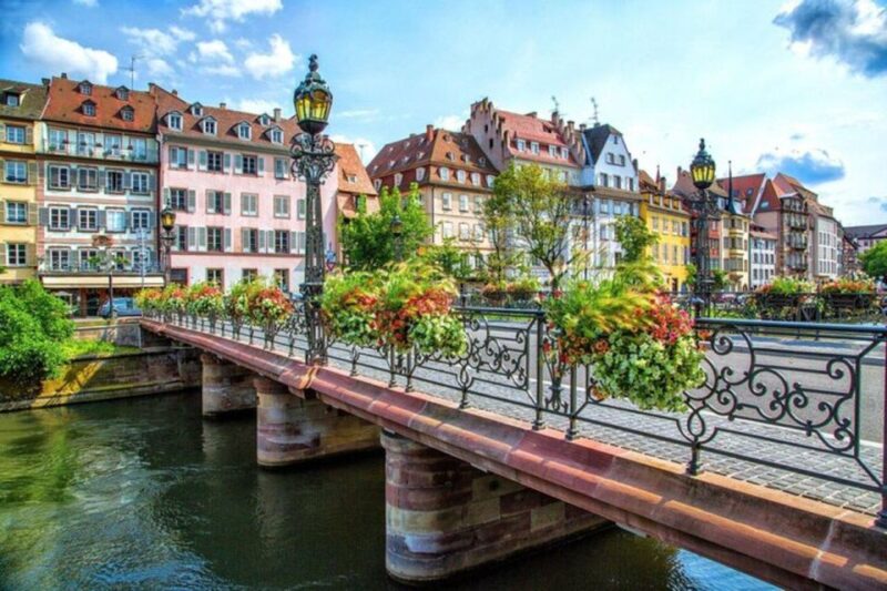 Strasbourg: Historic Center Walking Tour - Insights Into Strasbourgs History