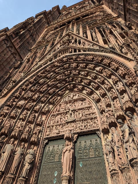Strasbourg: the Cathedral District and Its Secrets - The Architectural Wonders of the Cathedral