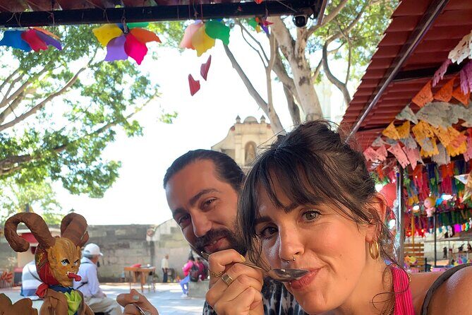 Street Food and 3 Markets Tour, Meat and Veggie Options - Key Points