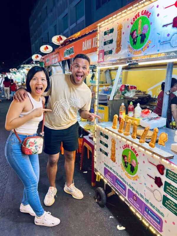 Street Food Walking Tour With a Cooking Instructor - Important Meeting Information