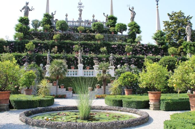 Stresa: Isola Bella Boat Tour - Visiting Isola Bella