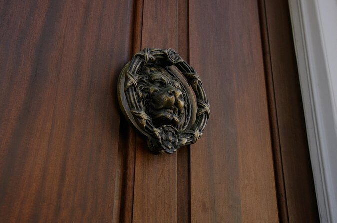 Stroll Historic South of Broad in Charlestons Walled City - Who Will Appreciate This Tour?