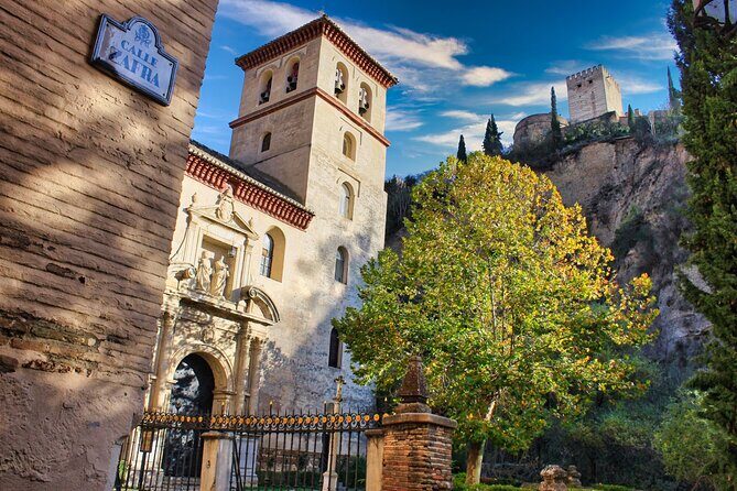 Stroll through Granada: historic center and Albayzín - An In-Depth Look at the Tour Itinerary